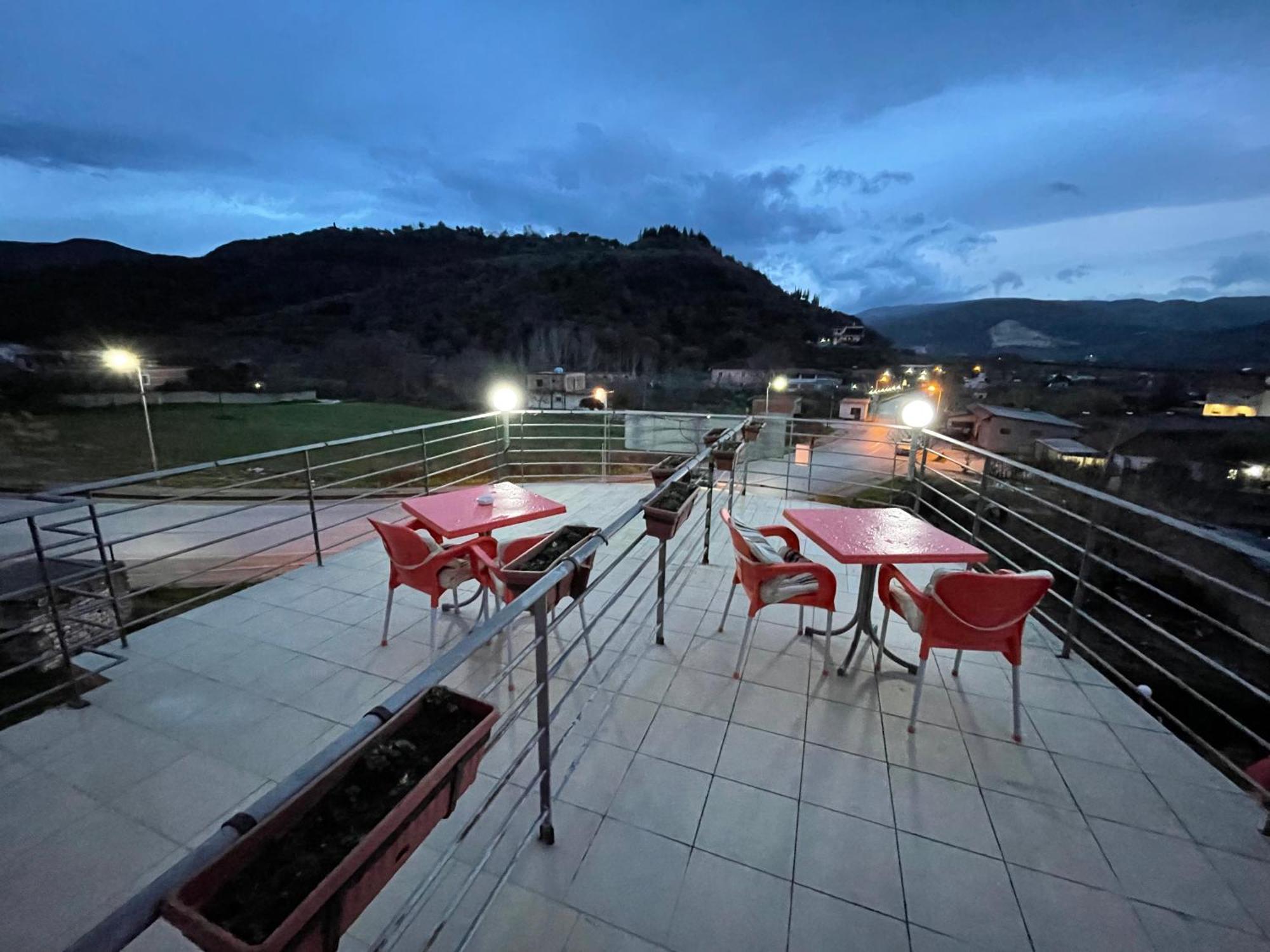 Hotel Bar Restaurant Mete Peshkepi Exterior photo